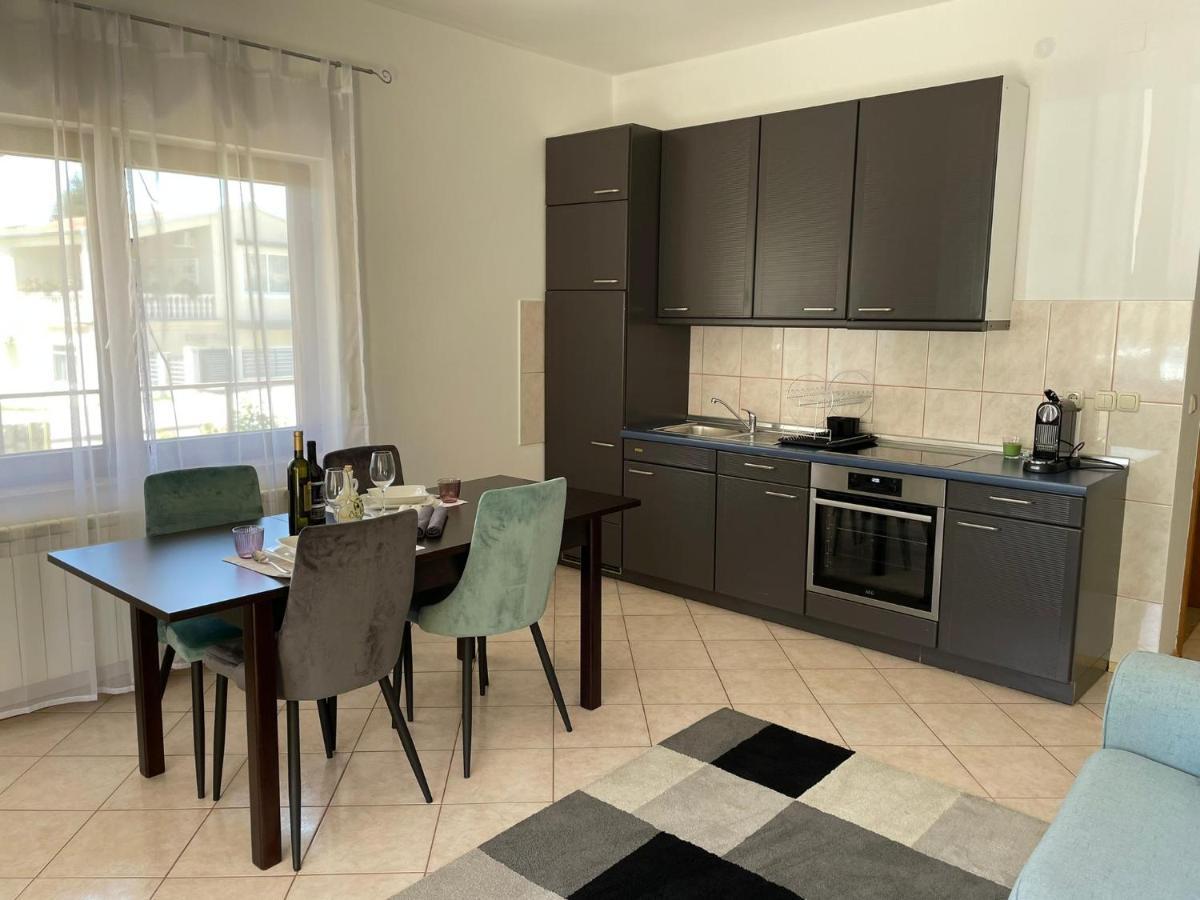 Apartment Eli - Zara Esterno foto