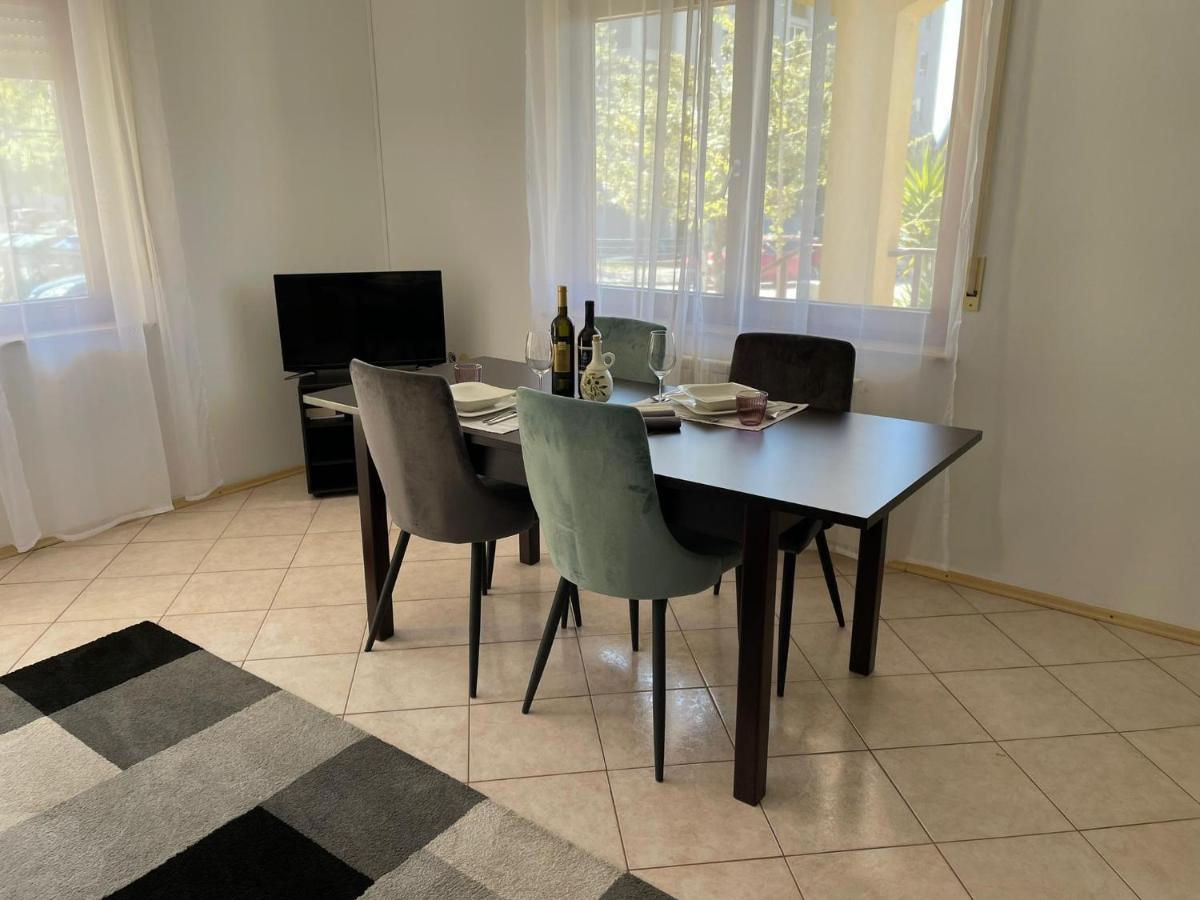 Apartment Eli - Zara Esterno foto