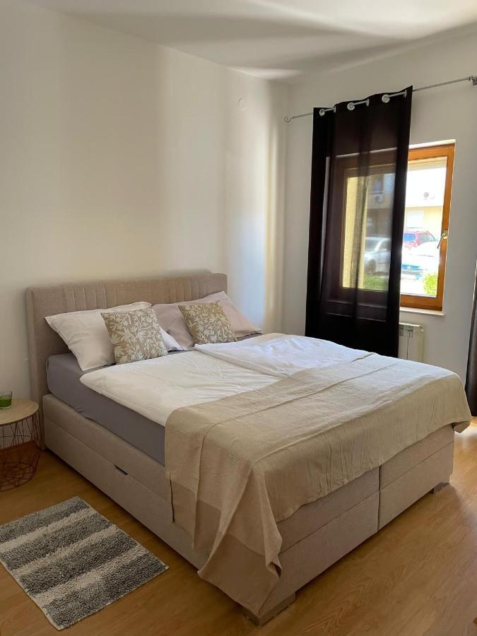 Apartment Eli - Zara Esterno foto